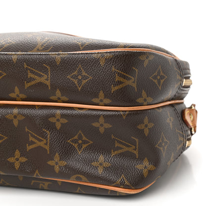 Louis Vuitton Monogram Reporter PM 6 of 17