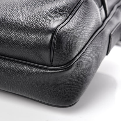 Louis Vuitton Taiga Outdoor Messenger PM Black 6 of 9