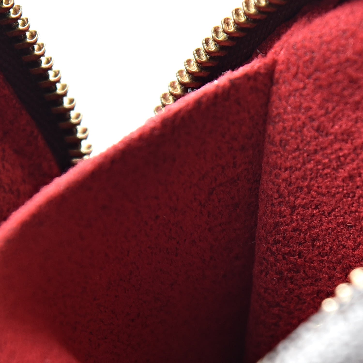 Louis Vuitton Monogram Wapity 7 of 7