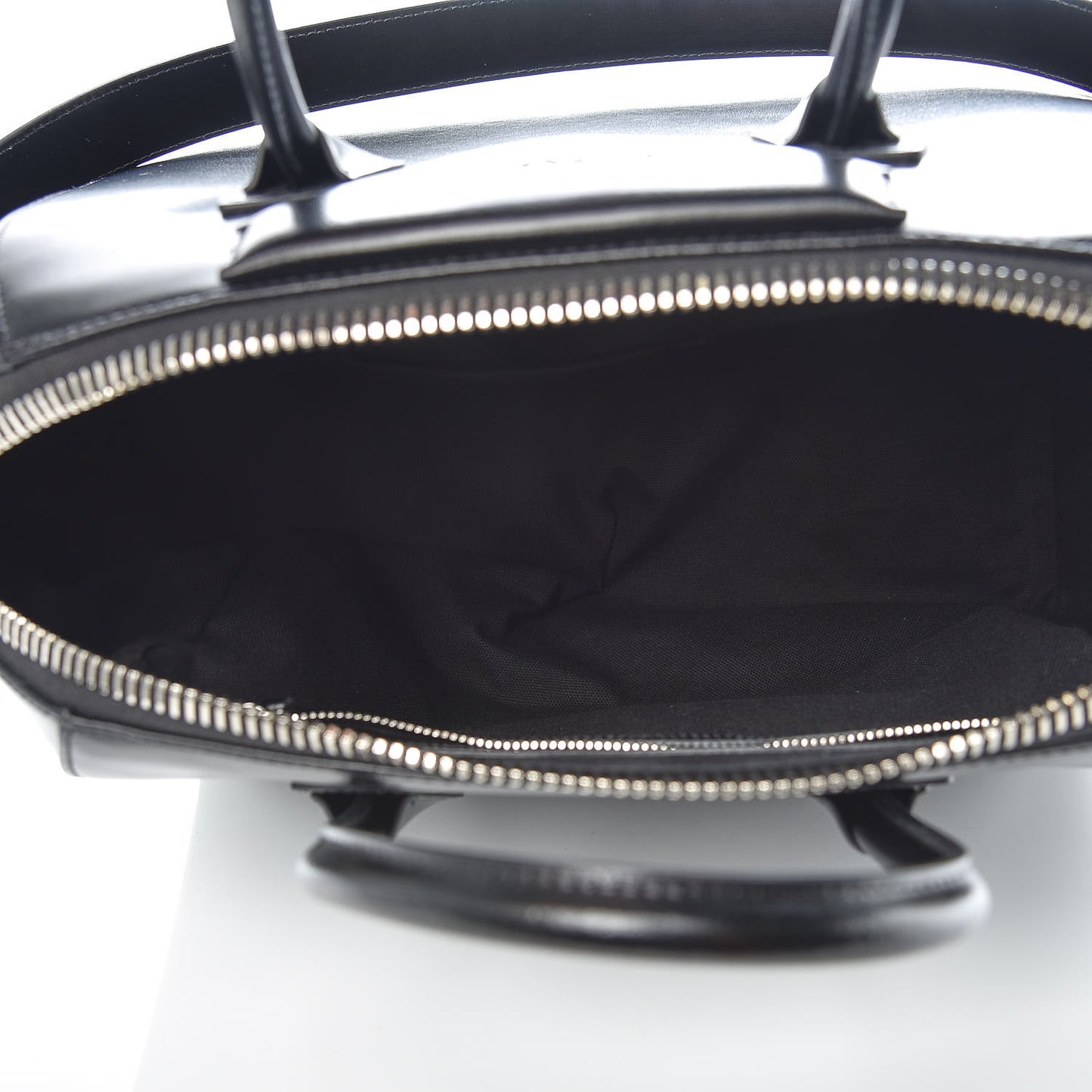 Shiny Lord Calfskin Medium Antigona Black