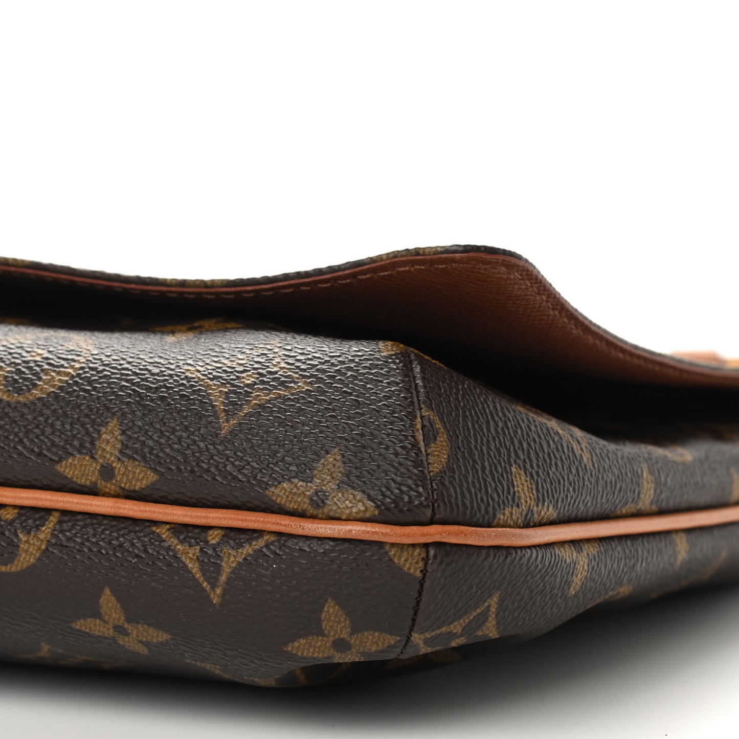 Monogram Musette Tango