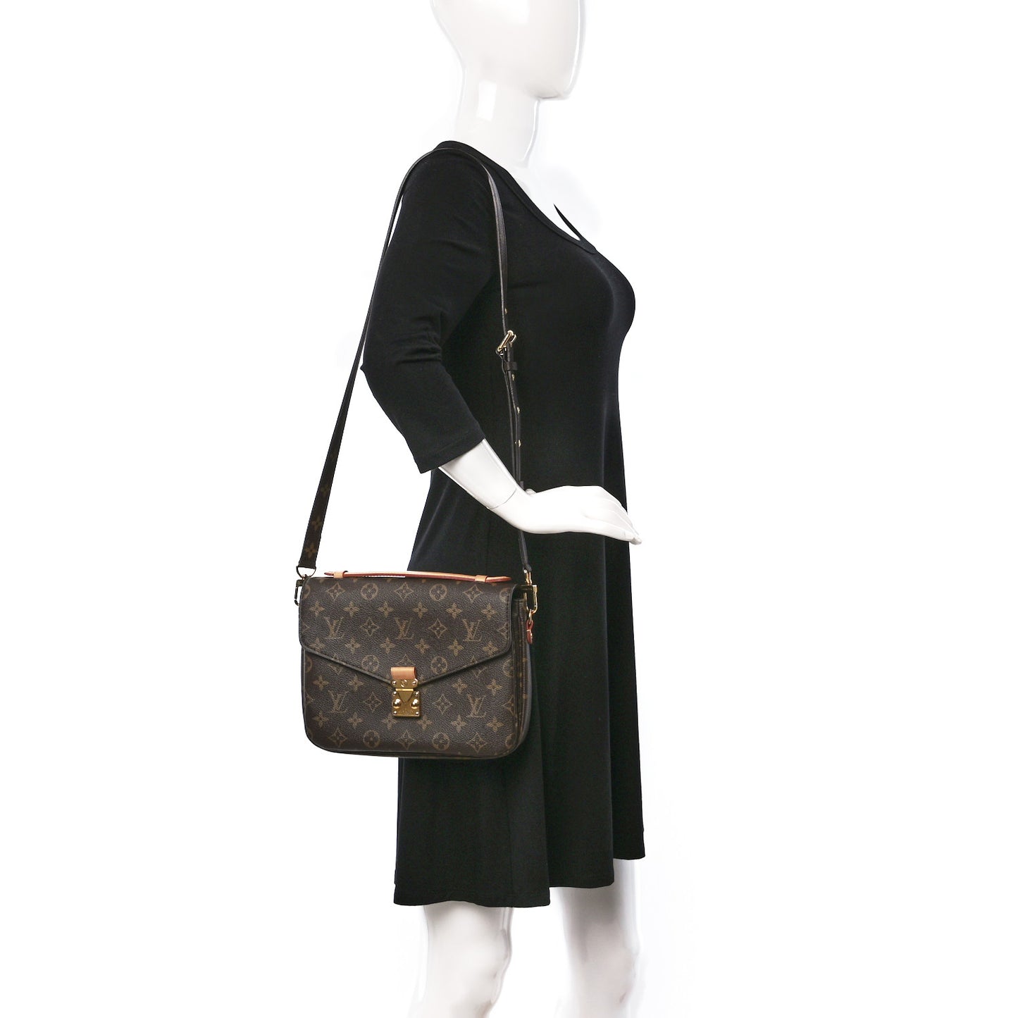 Monogram Pochette Metis