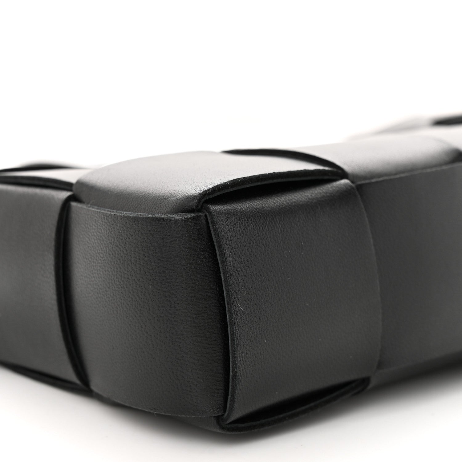 Bottega Veneta Calfskin Maxi Intrecciato Cassette Pouch On Strap Black 8 of 10