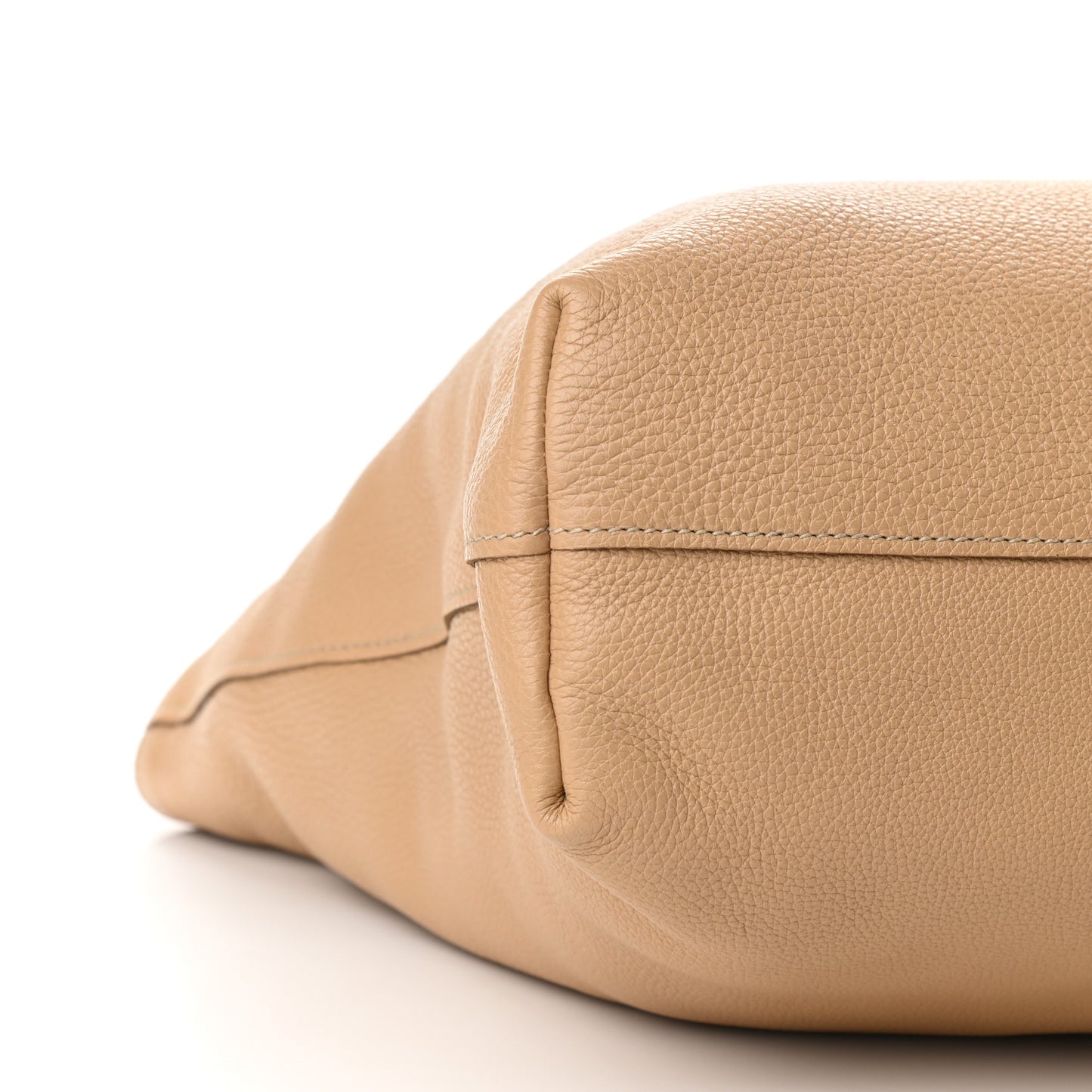 Vitello Daino Shopping Tote Sughero