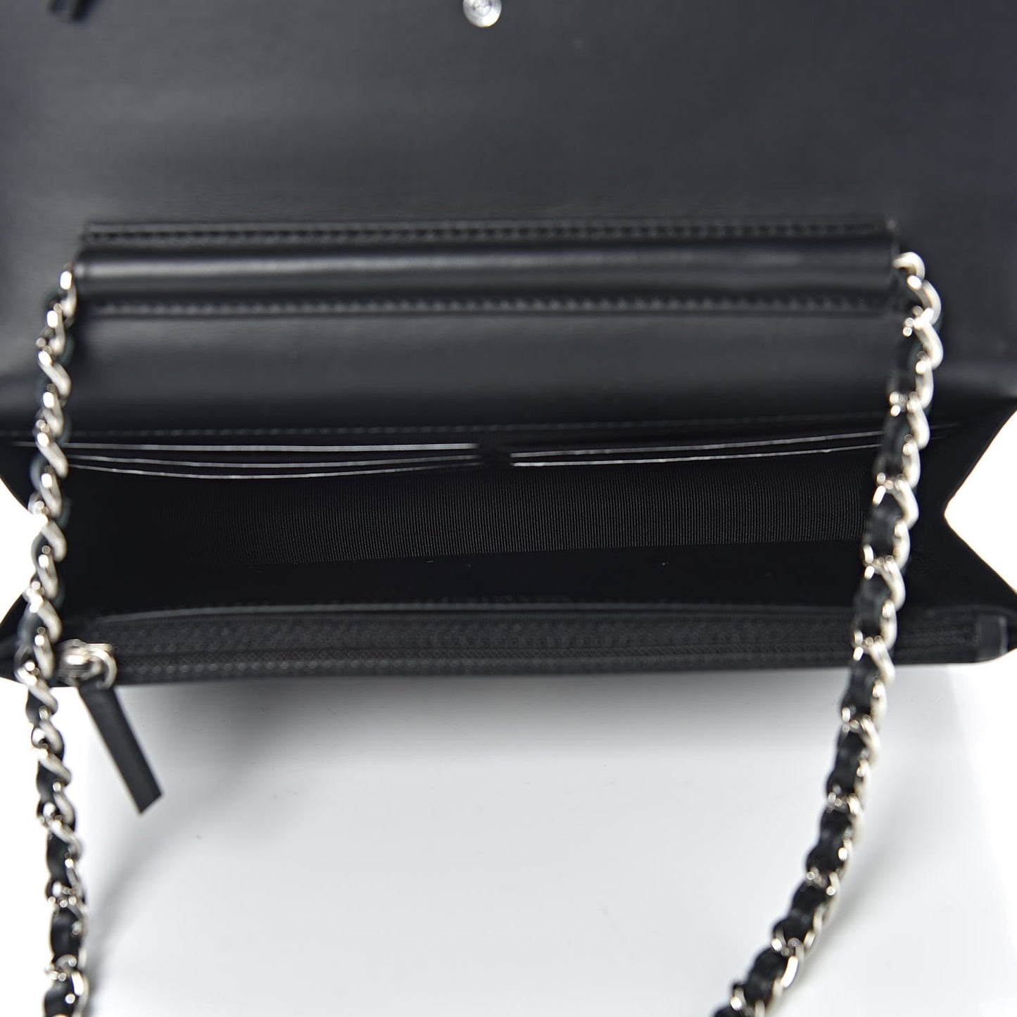 Patent Quilted Wallet On Chain WOC Black