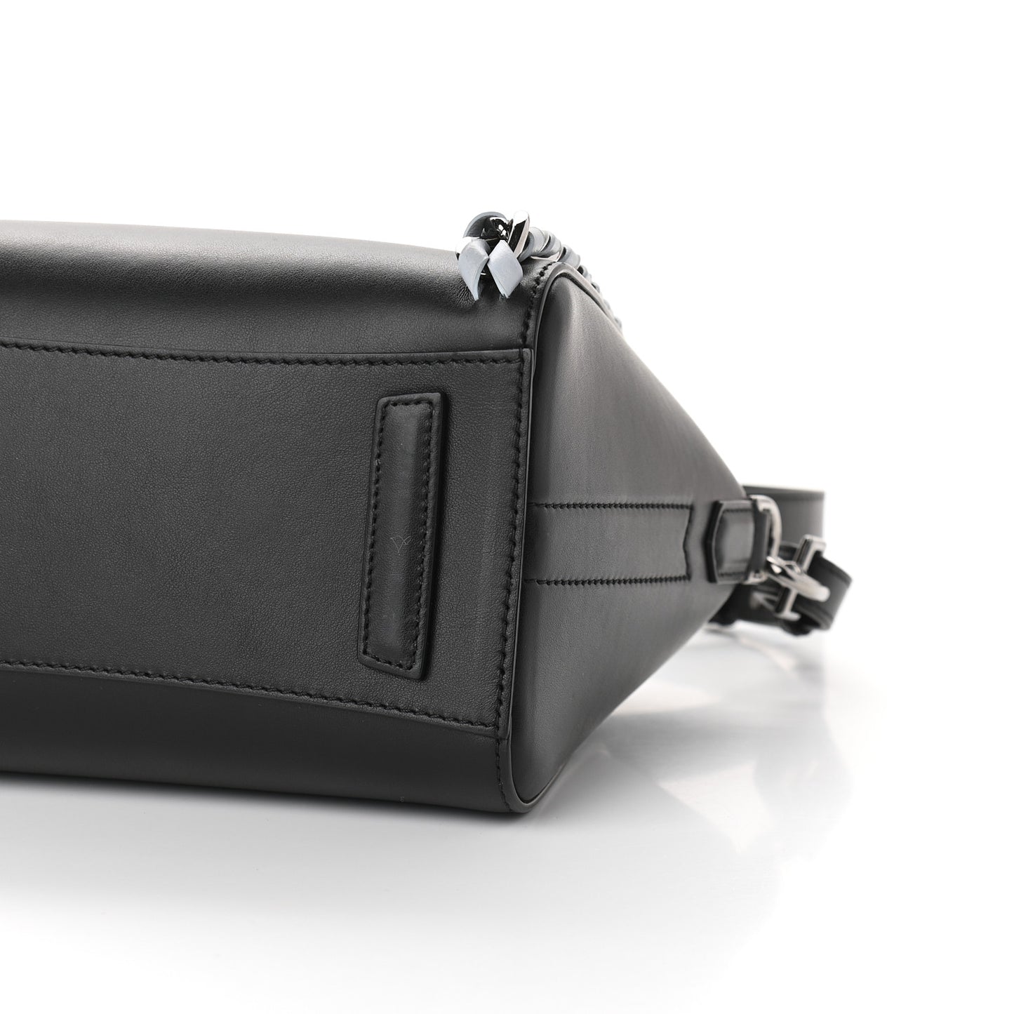 Smooth Calfskin Mini Chain Weave Antigona Black
