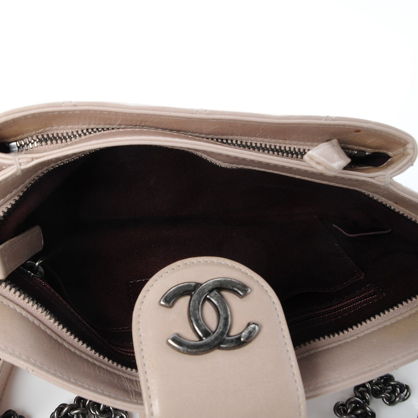 Glazed Calfskin Quilted Coco Pleats Chain Clutch Light Pink