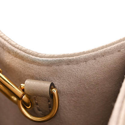 Louis Vuitton Empreinte Monogram Giant Onthego PM Tourterelle Creme 11 of 11