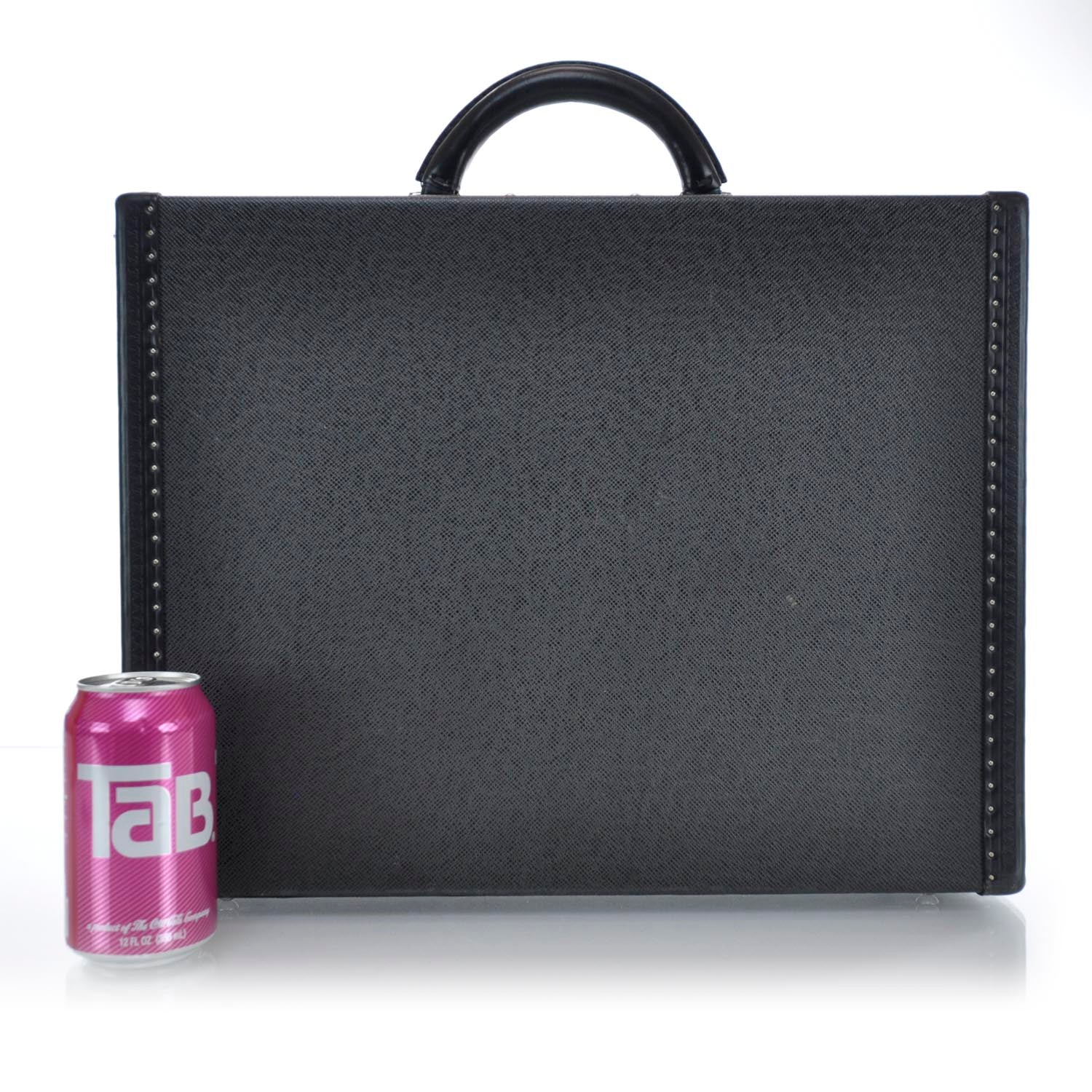 Louis Vuitton Taiga President Classeur Briefcase 2 of 9
