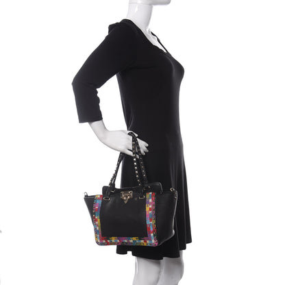 Valentino Garavani Grained Calfskin Embroidered Small Rockstud Rolling Tote Black 2 of 11