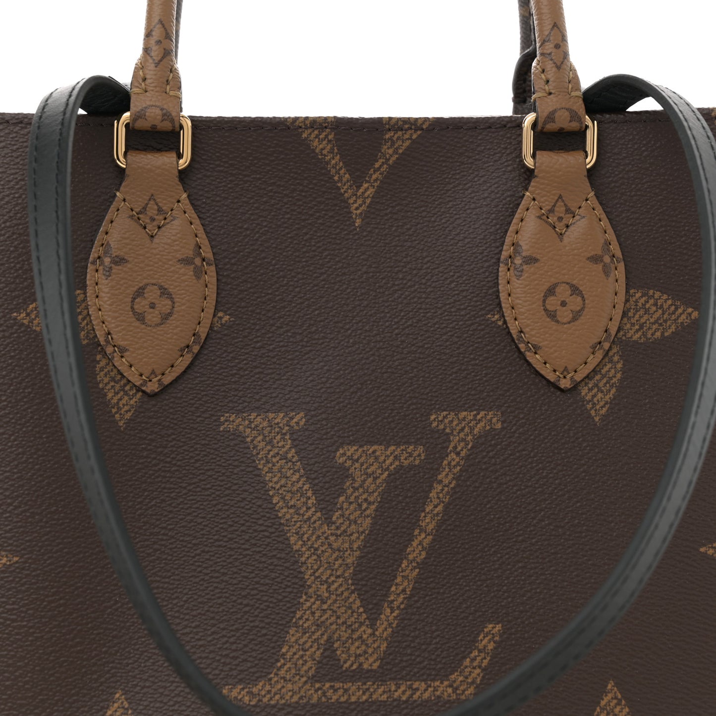Reverse Monogram Giant Onthego MM