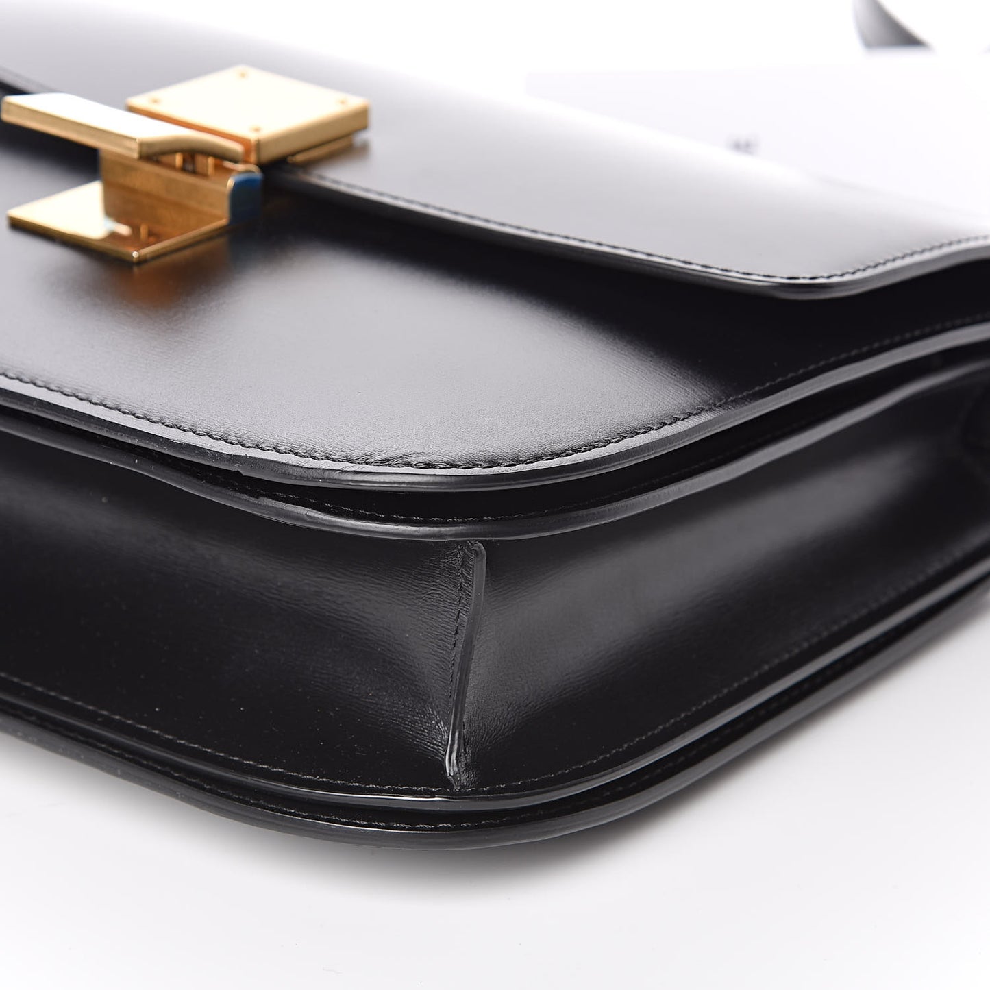 Box Calfskin Medium Classic Box Flap Bag Black