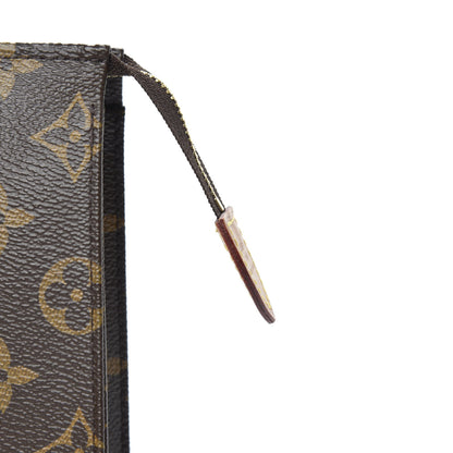 Louis Vuitton Monogram Toiletry Pouch 26 10 of 10