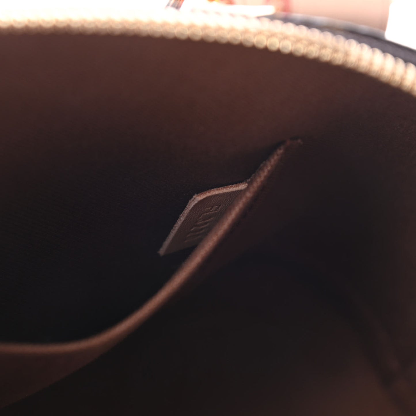 Monogram Alma BB