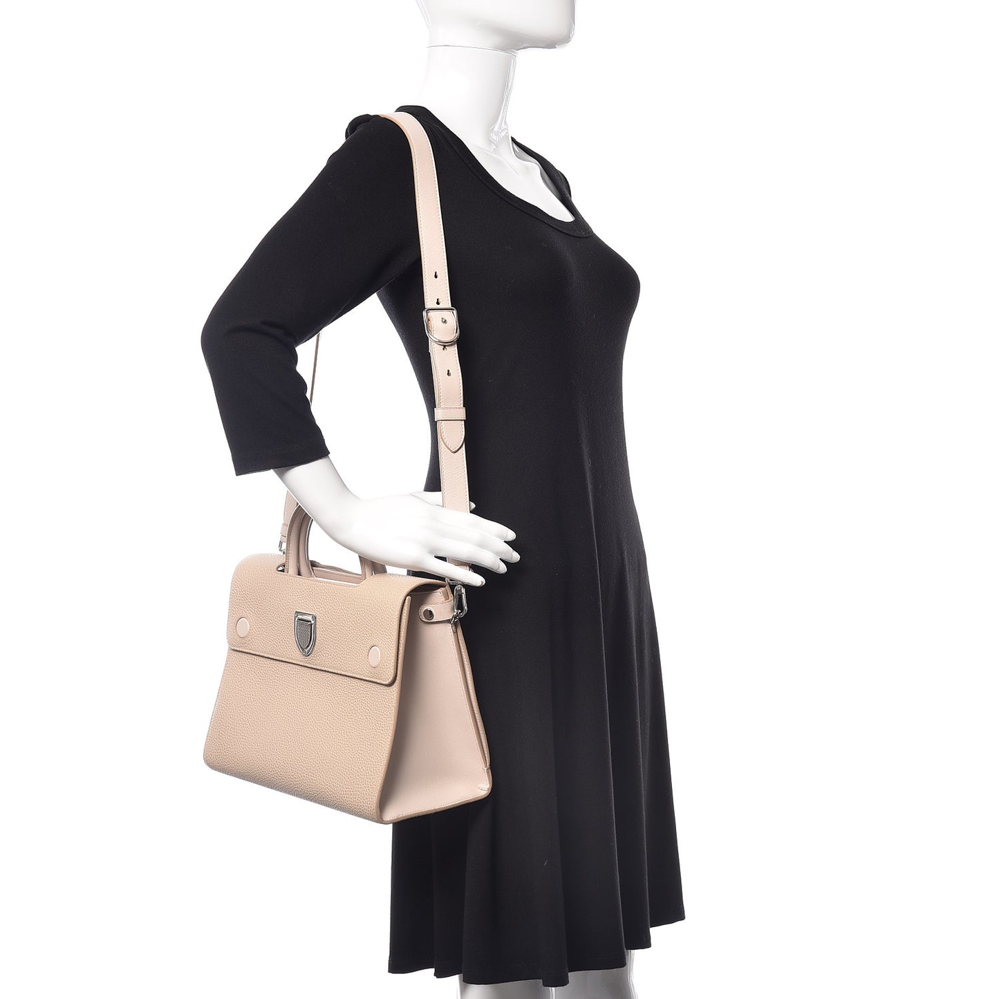 Grained Calfskin Medium Diorever Flap Tapioca