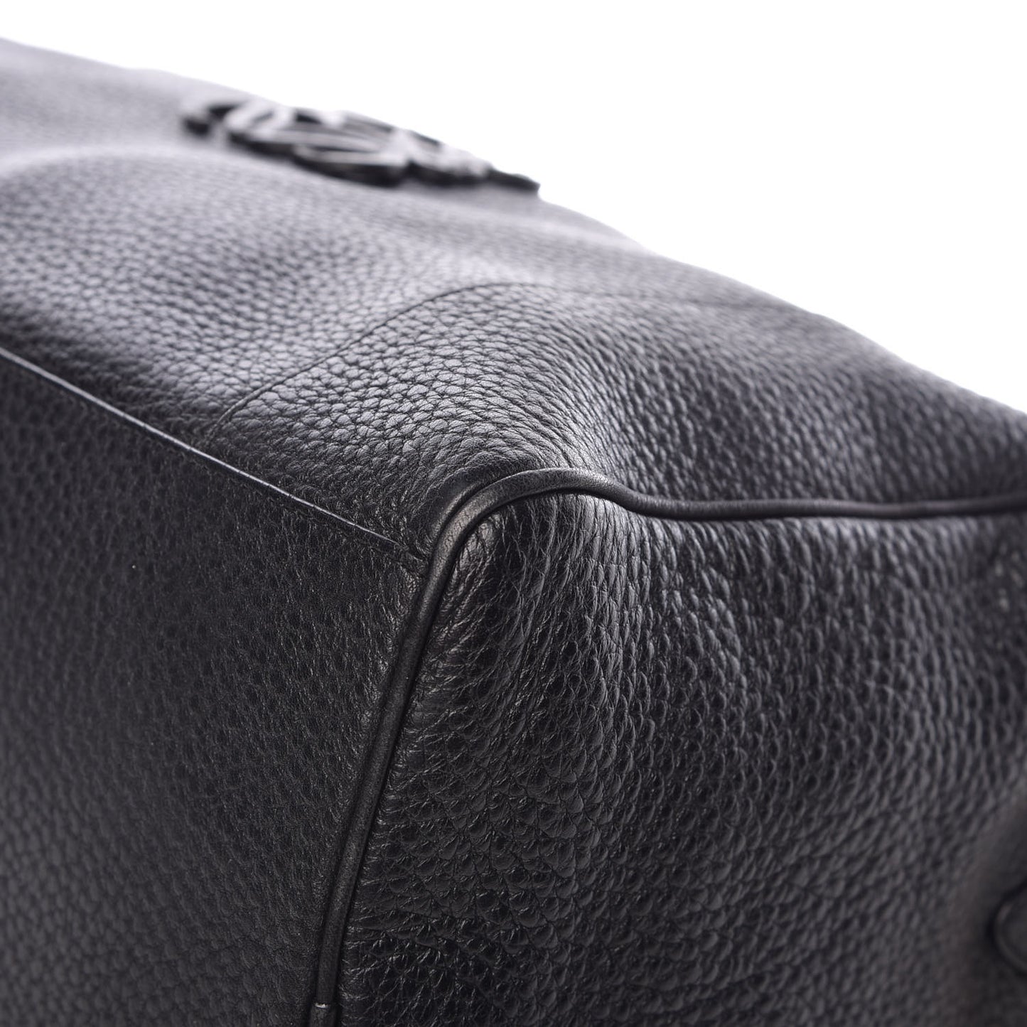 Calfskin Fusta 31 Shoulder Bag Black