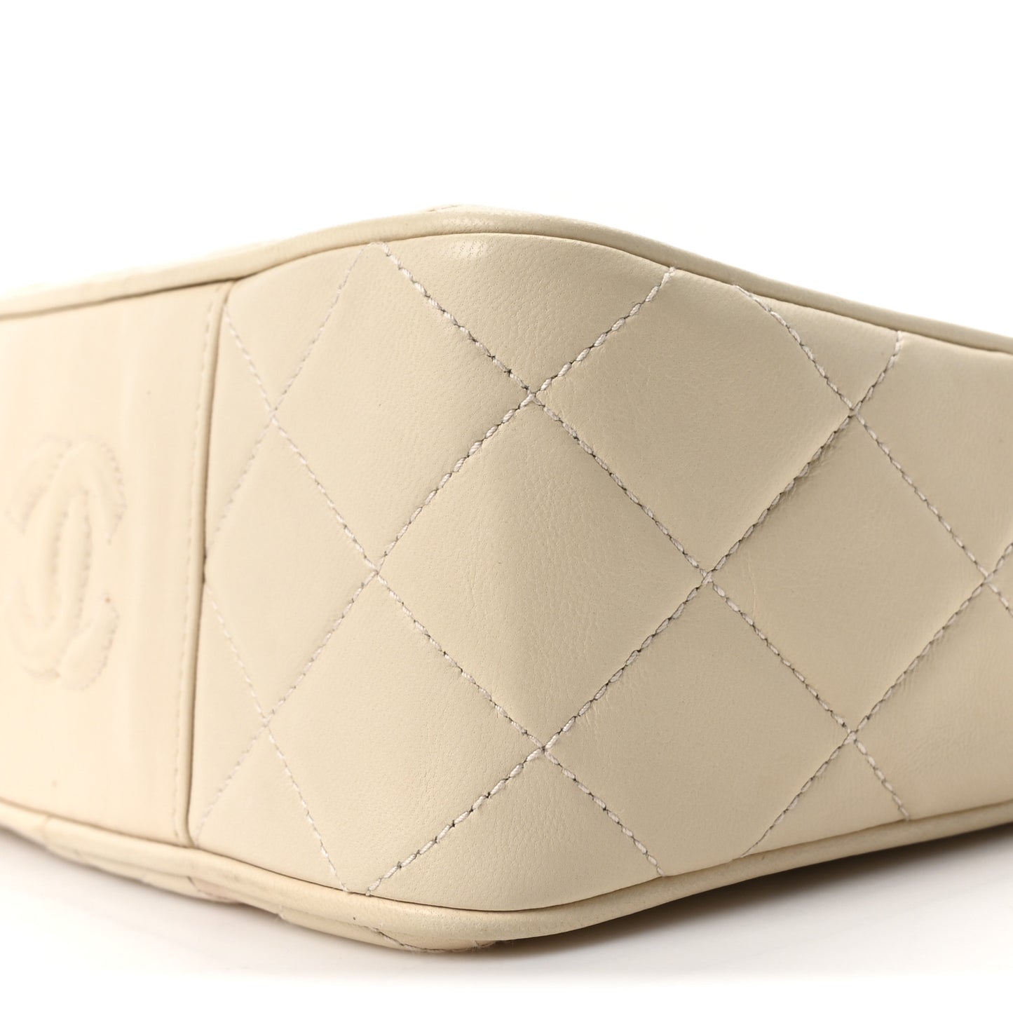 Lambskin Quilted CC Camera Case White