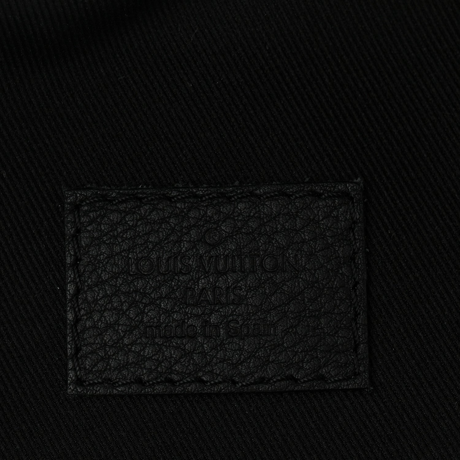 Louis Vuitton Calfskin Monogram Shadow Discovery Bumbag Black 6 of 10
