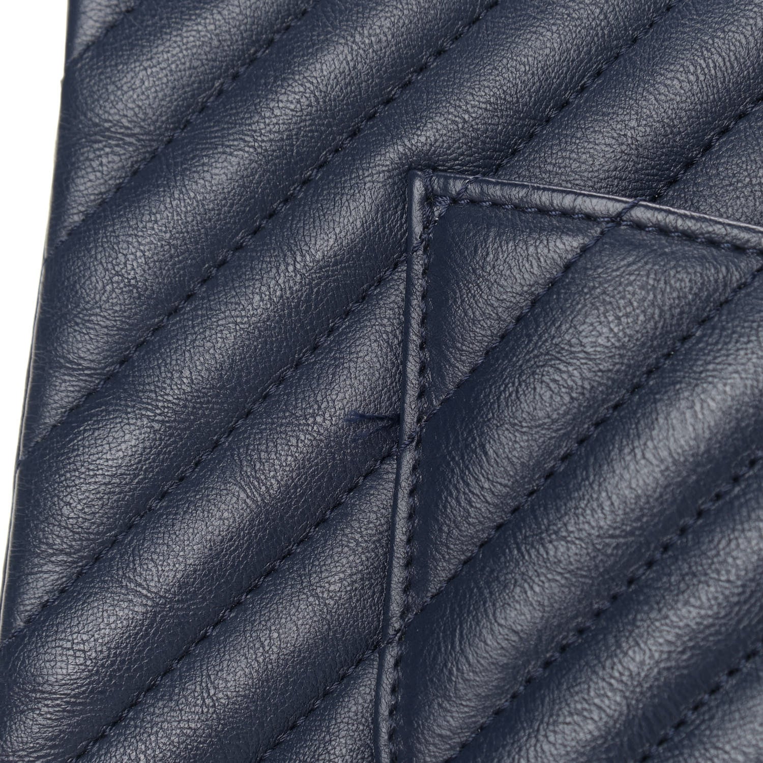 Chanel Crumpled Calfskin Chevron Quilted 2.55 Reissue 226 Navy Blue 13 of 13