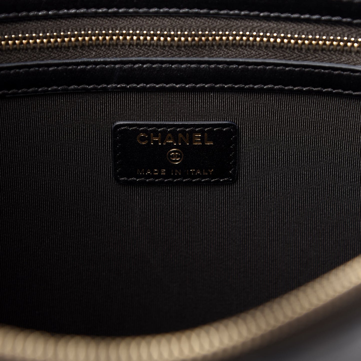 Metallic Calfskin Quilted Large Reissue Cosmetic Case Black