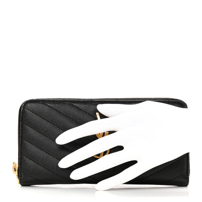 Saint Laurent Grain De Poudre Matelasse Chevron Monogram Zip Around Wallet Black 2 of 10