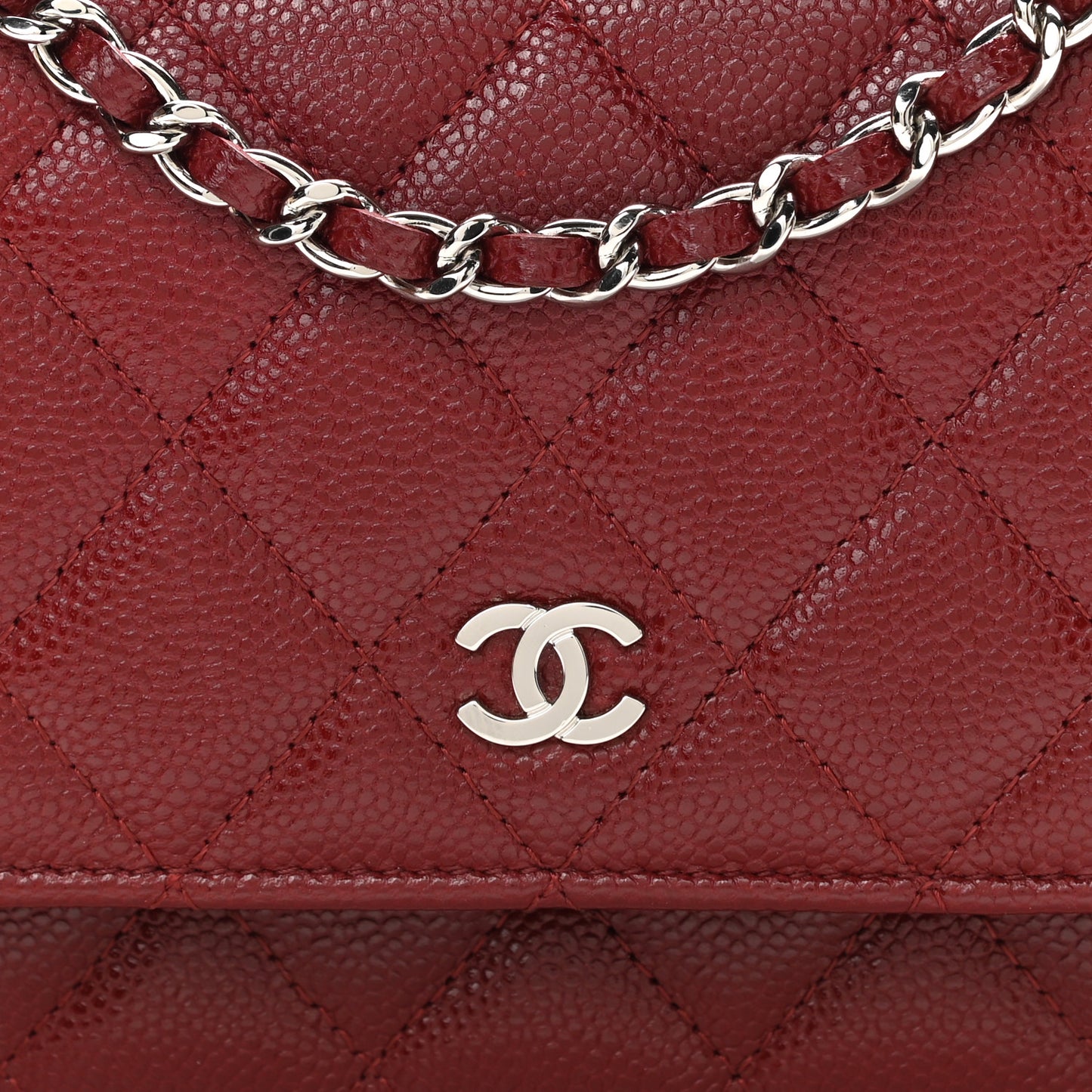 Caviar Quilted Mini Wallet On Chain WOC Red