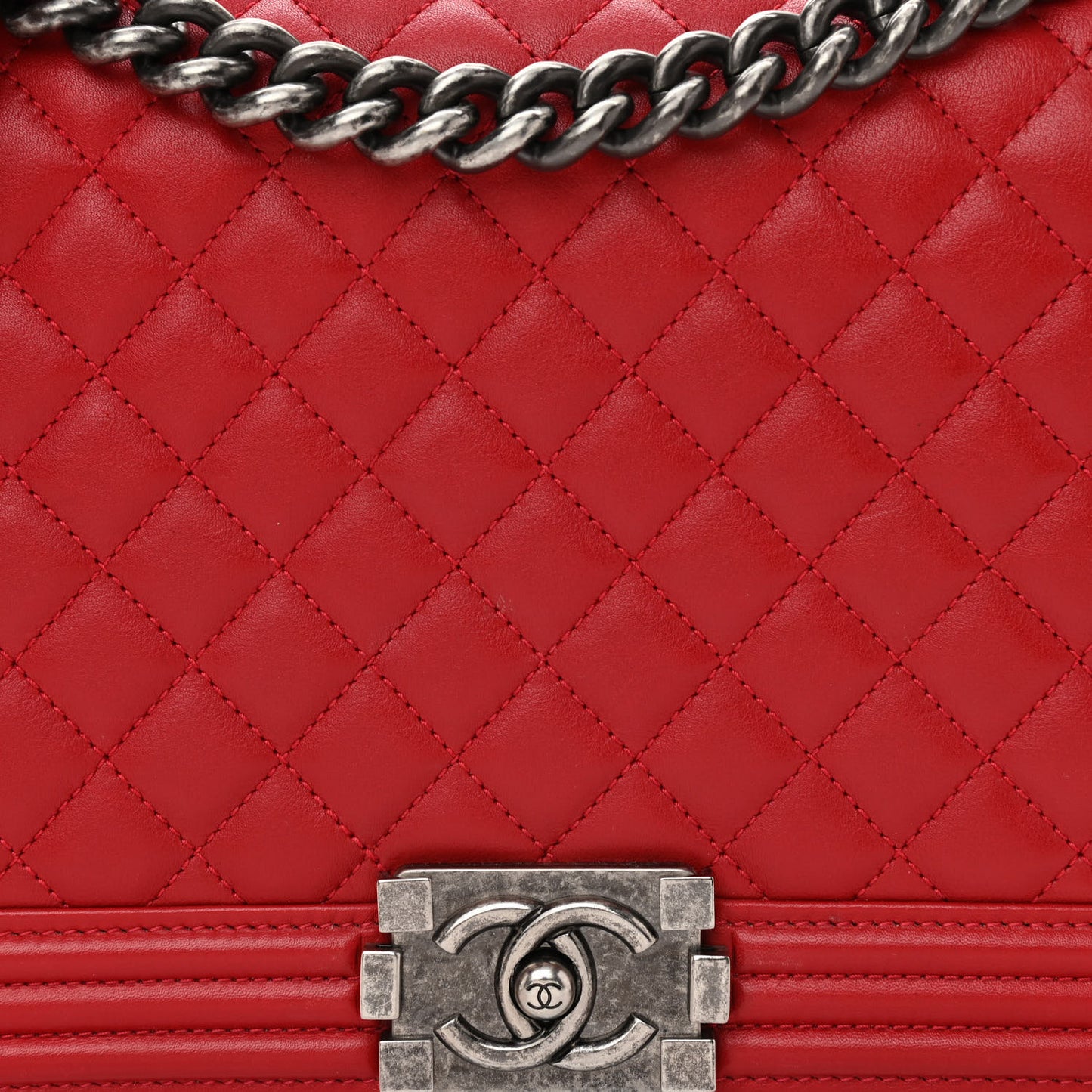 Lambskin Quilted New Medium Boy Flap Red