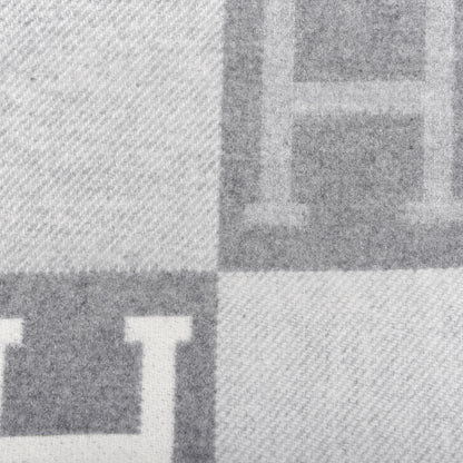 Hermes Wool Cashmere Avalon III Blanket Ecru Gris Clair 2 of 3