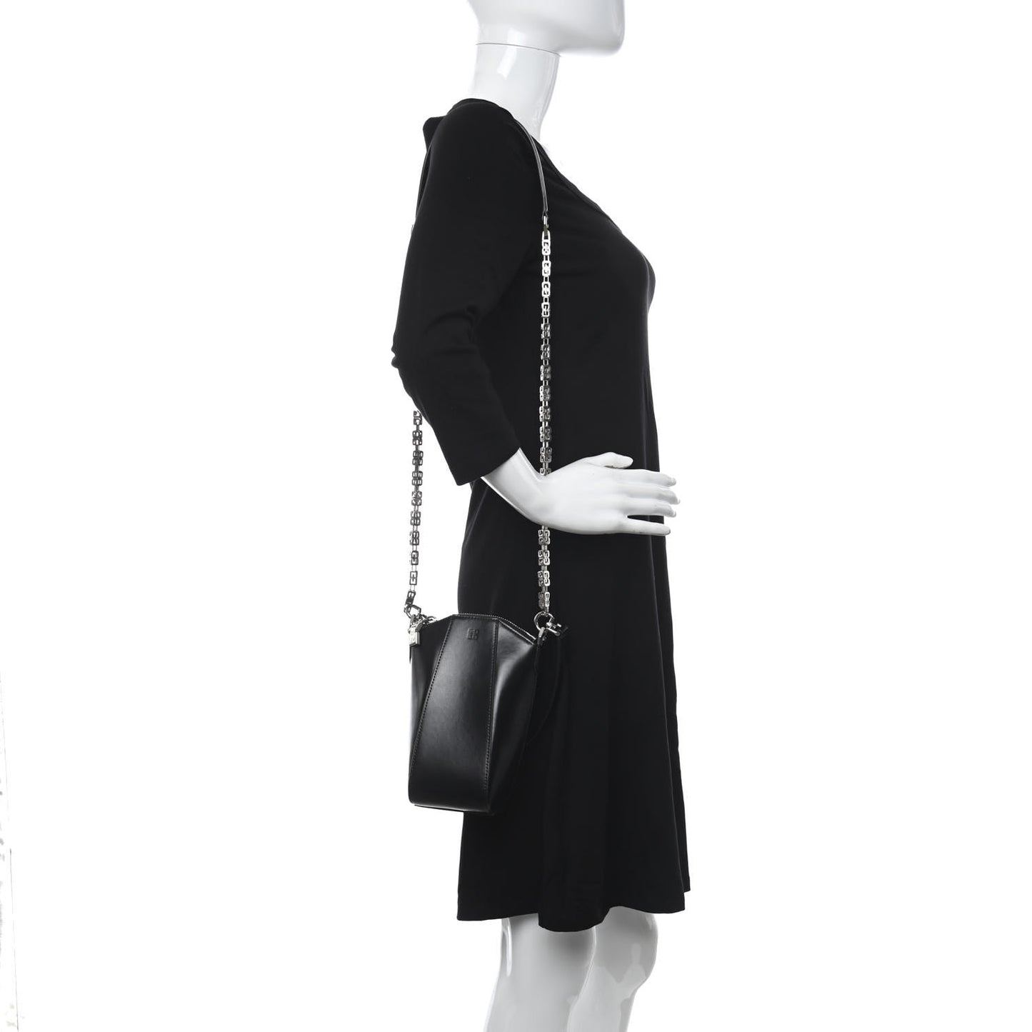 Calfskin Mini Vertical Antigona Black