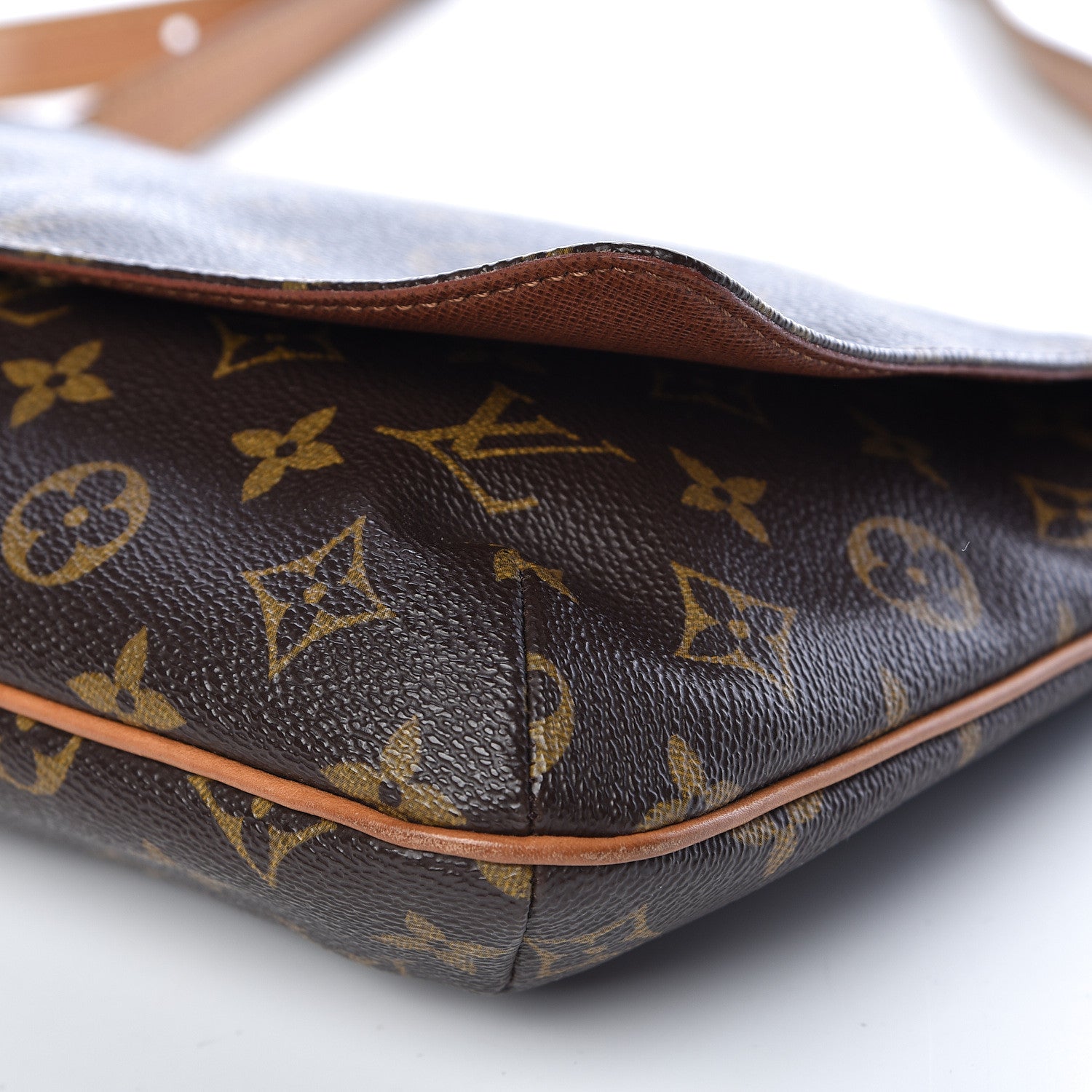 Louis Vuitton Monogram Musette Tango 9 of 11