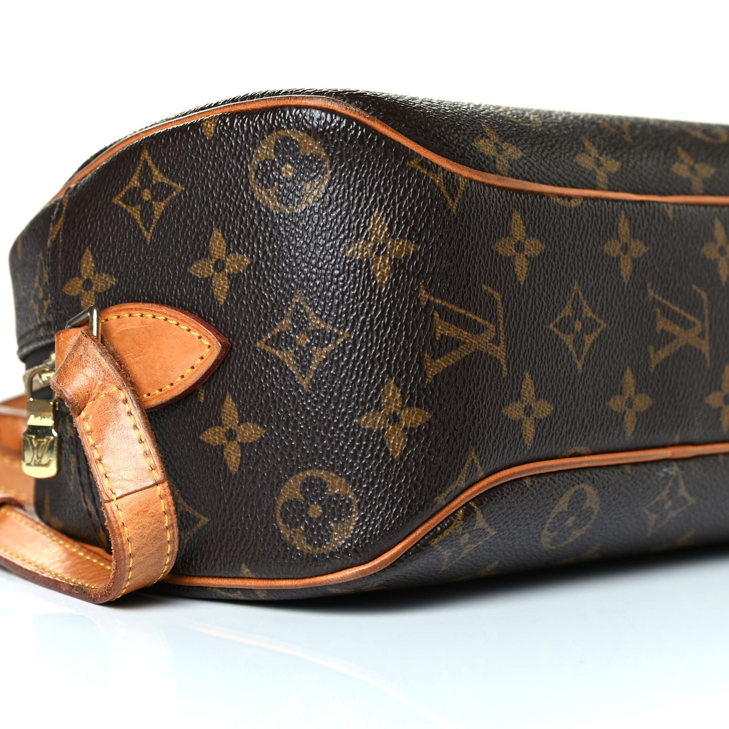 Monogram Blois