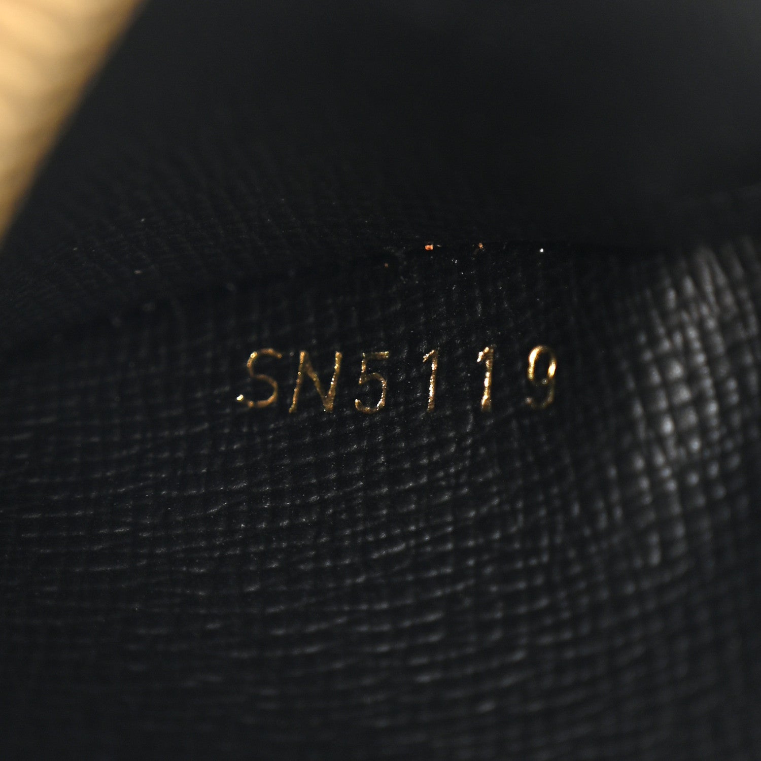 Louis Vuitton Reverse Monogram Giant Trio Pouch 8 of 9