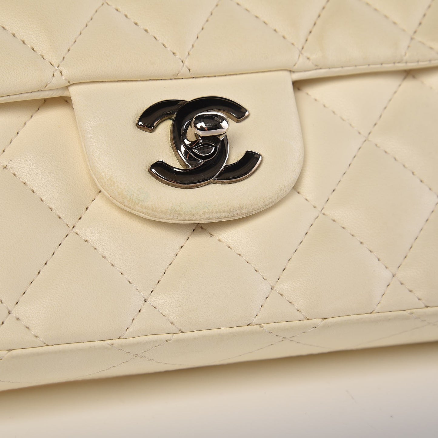 Lambskin Quilted East West Flap White