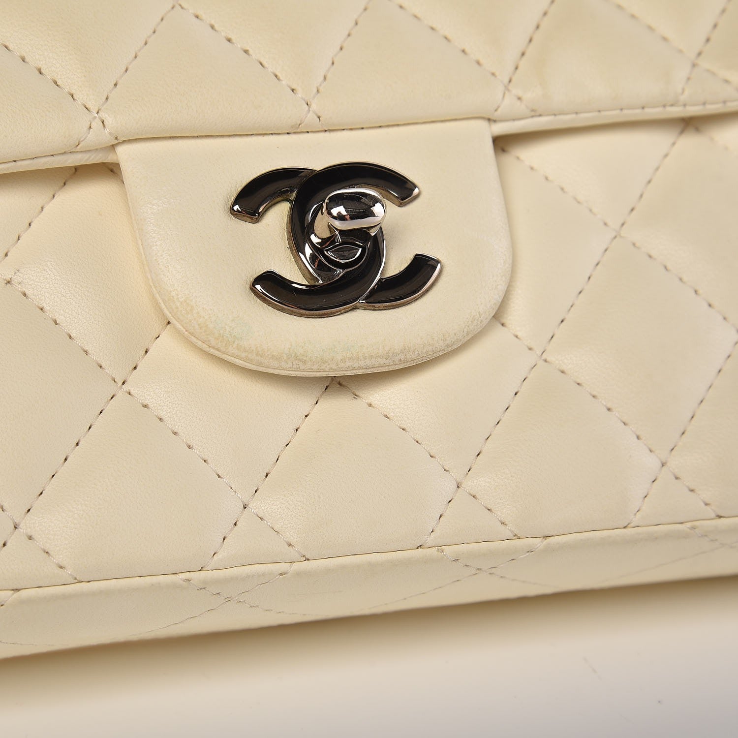 Chanel Lambskin Quilted East West Flap White 12 of 12