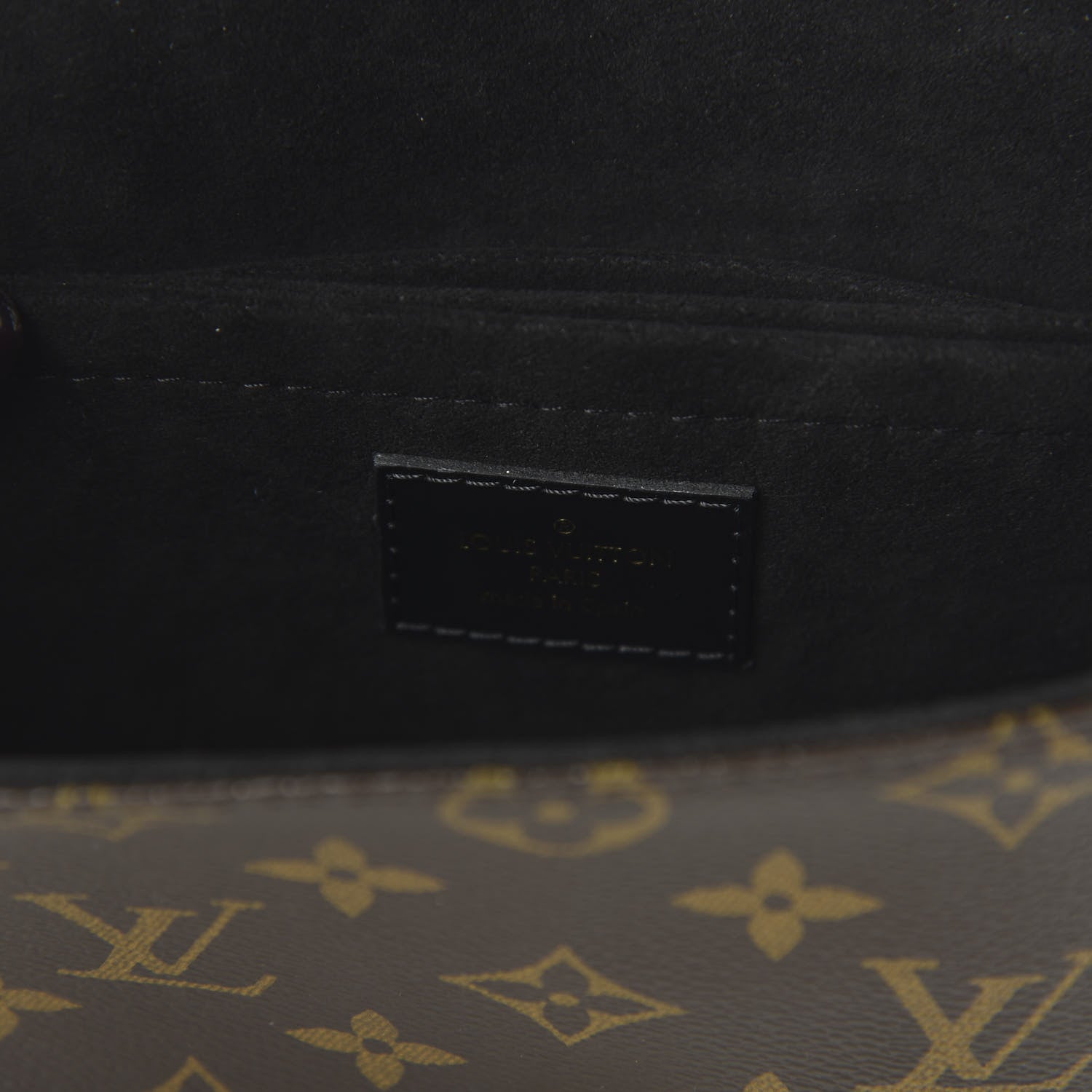 Louis Vuitton Epi Monogram Saint Michel Black 8 of 9