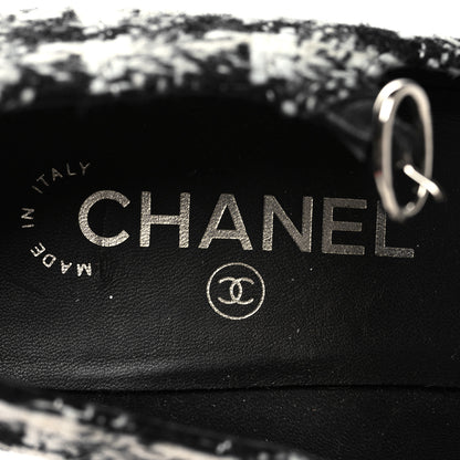 Chanel Tweed Grosgrain Cap Toe Mary Jane Mid Heel Strap Pumps 39.5 White Black 8 of 8