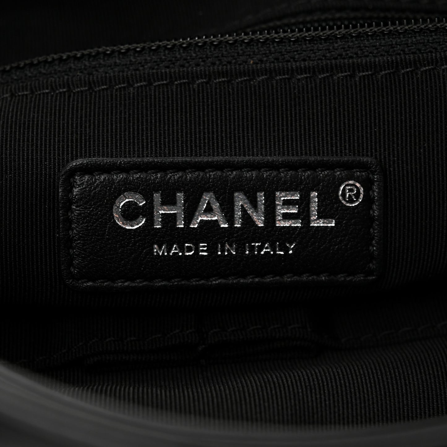 Calfskin Chain 20s Signe Tote Black