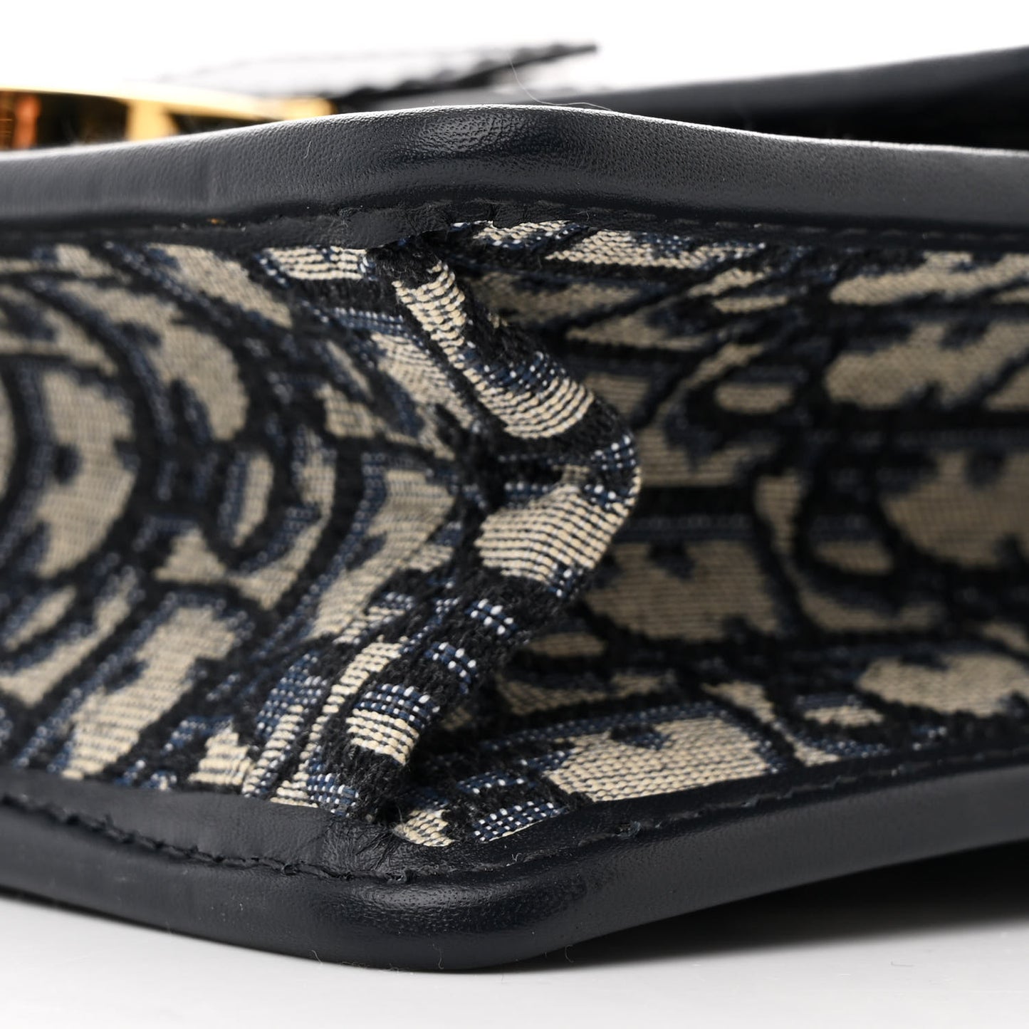 Oblique 30 Montaigne Flap Bag Blue