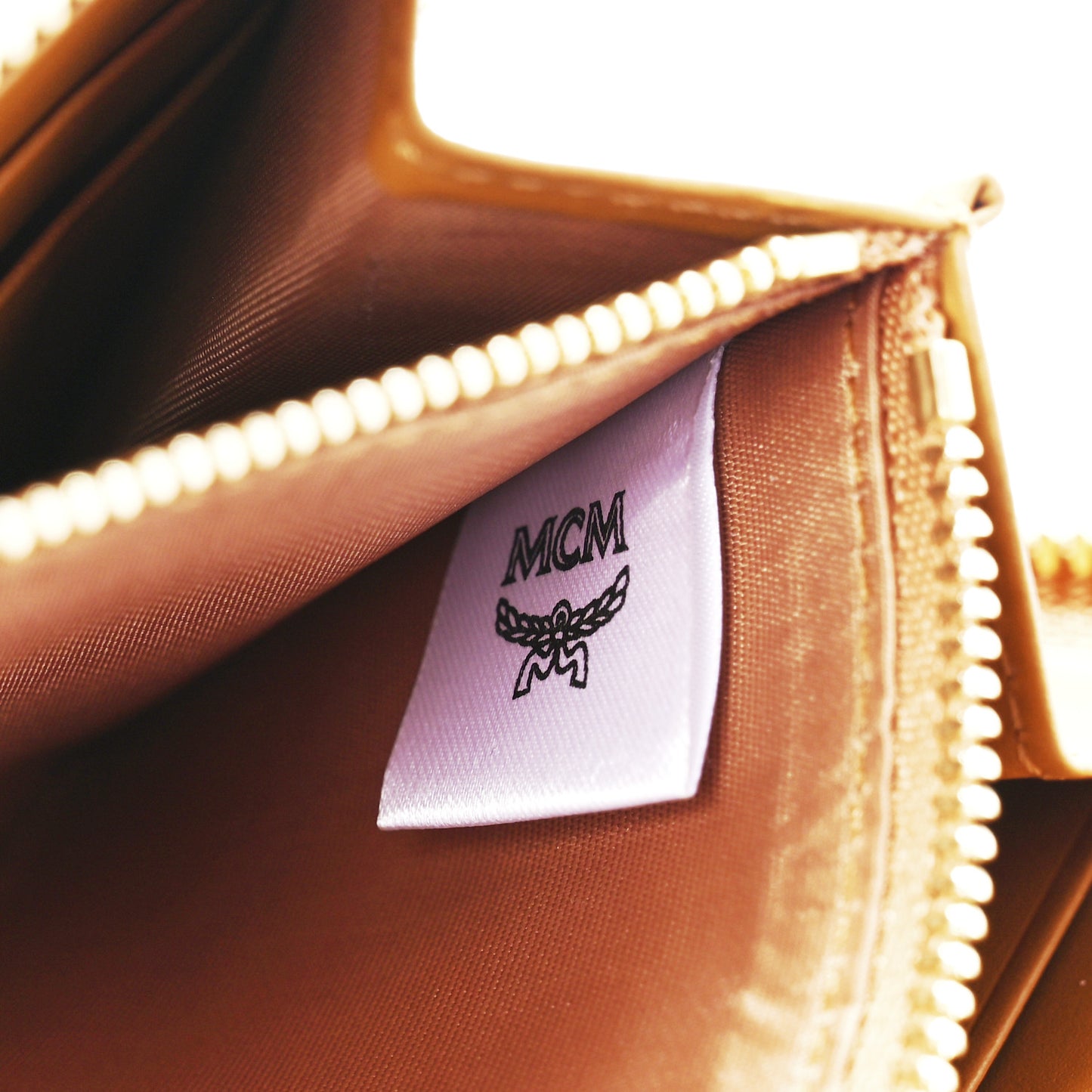 Visetos Large Zip Around Wallet Cognac