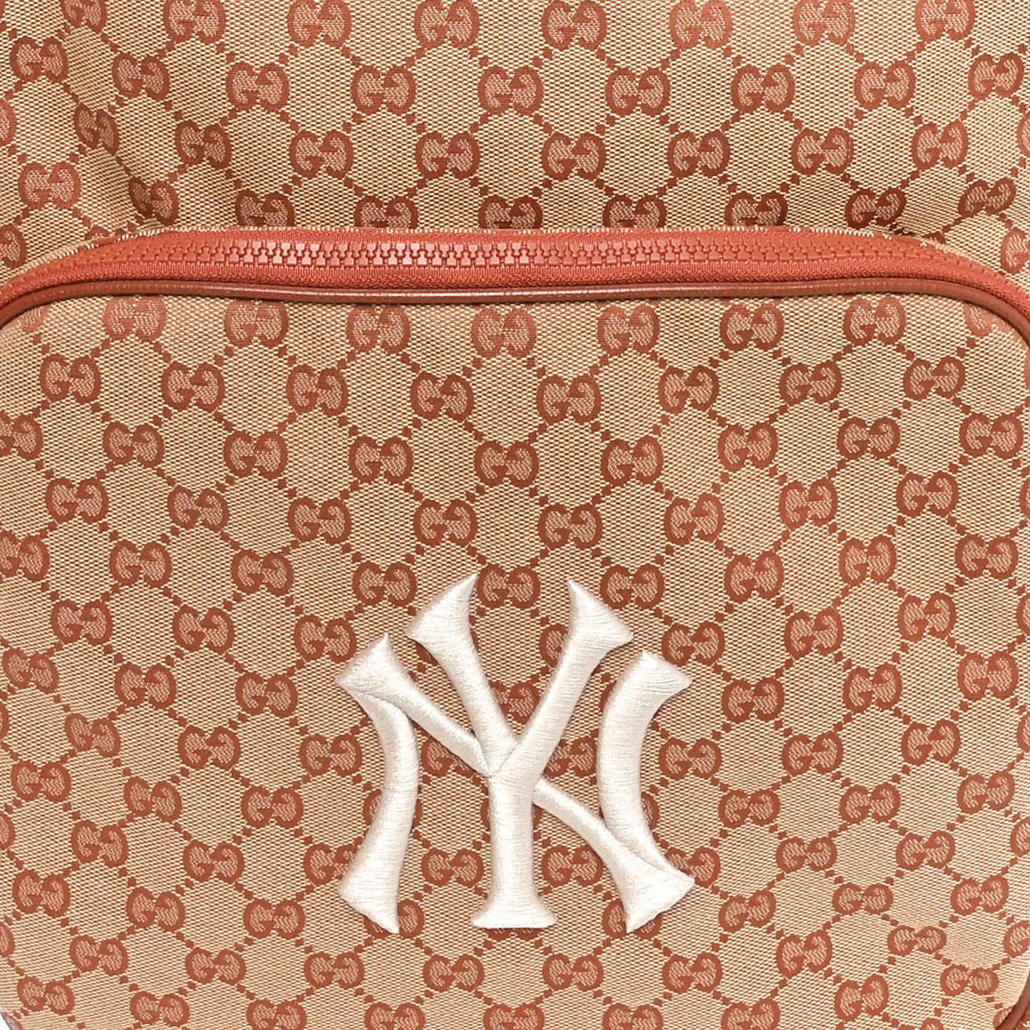 X MLB GG Monogram NY Yankees Medium Backpack Beige Ruggine Ivory