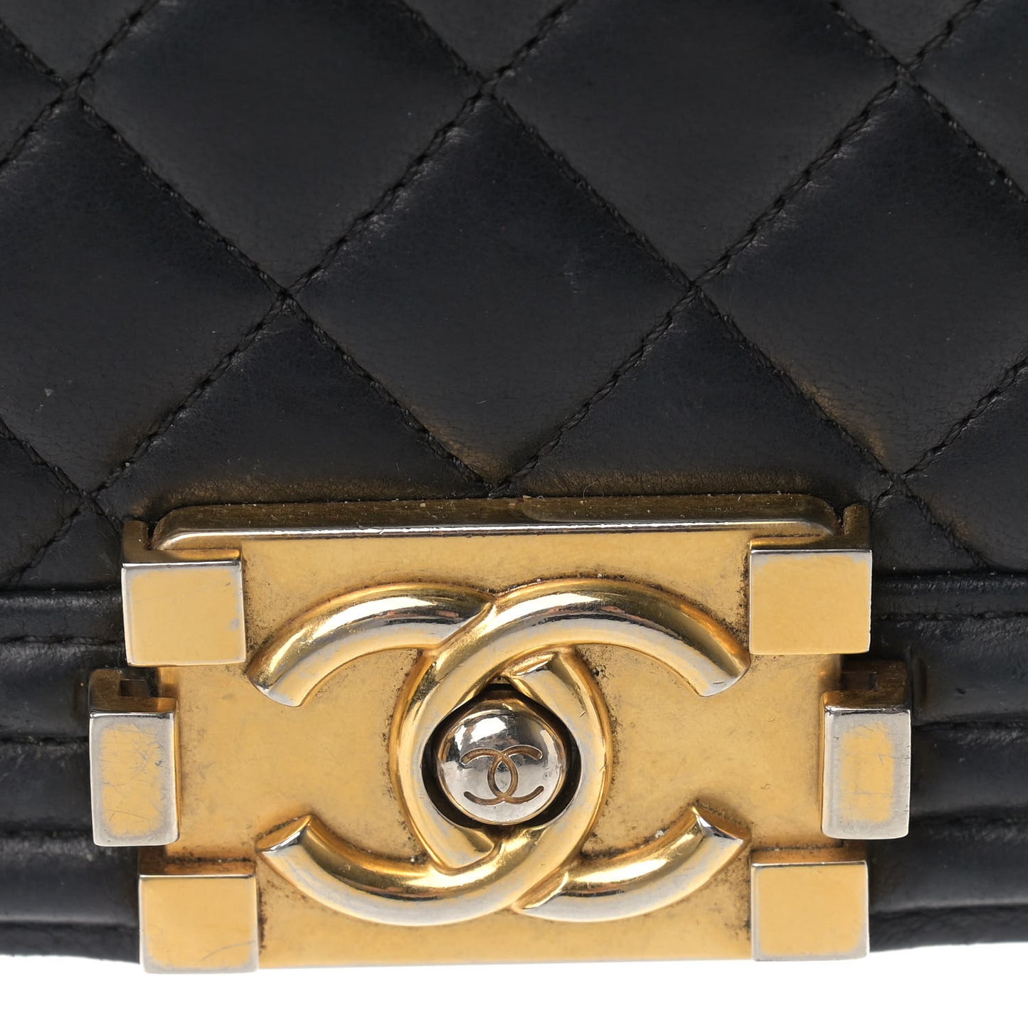 Lambskin Quilted Large Boy Flap Black