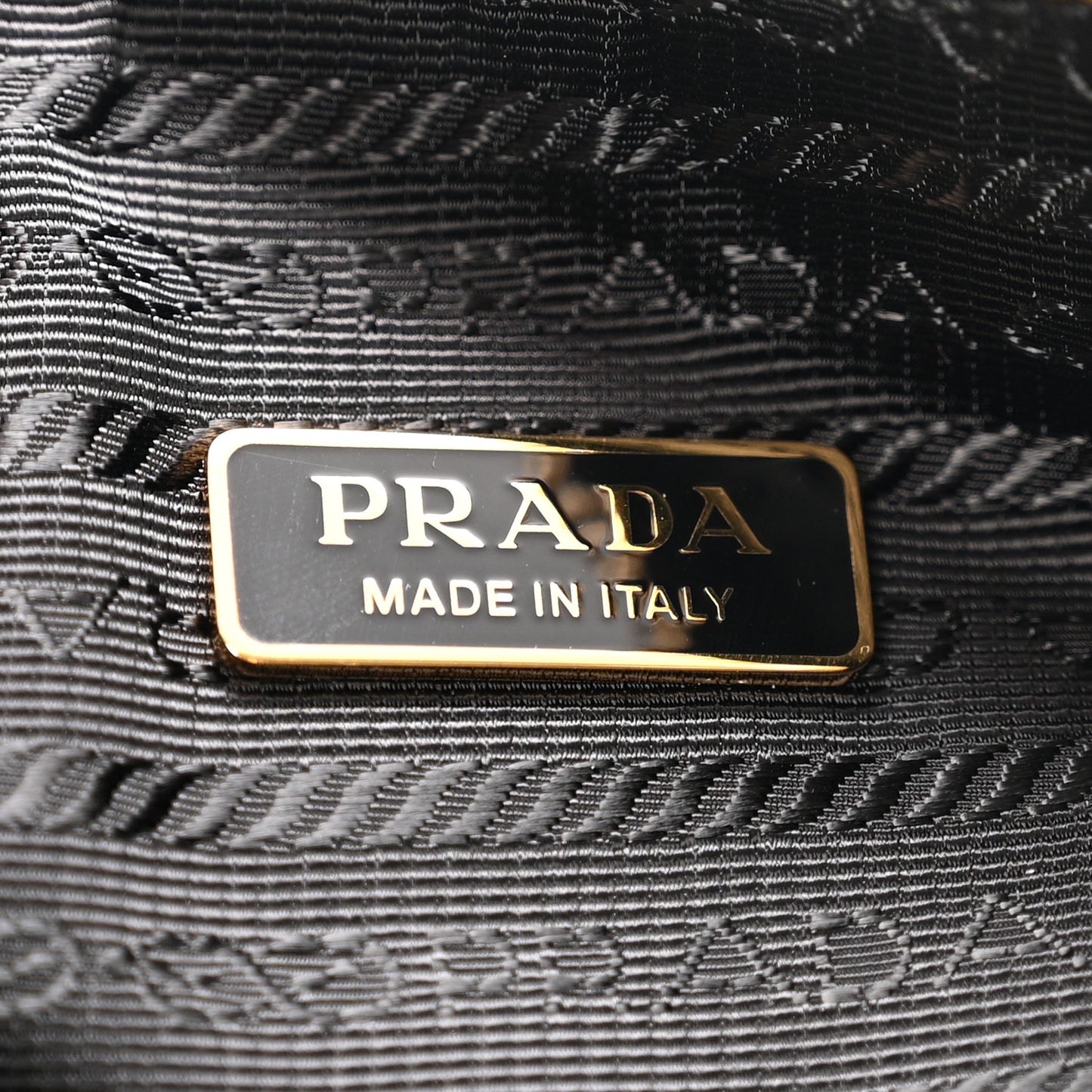 Soft Lux Calfskin Re-Edition 2005 Shoulder Bag Black
