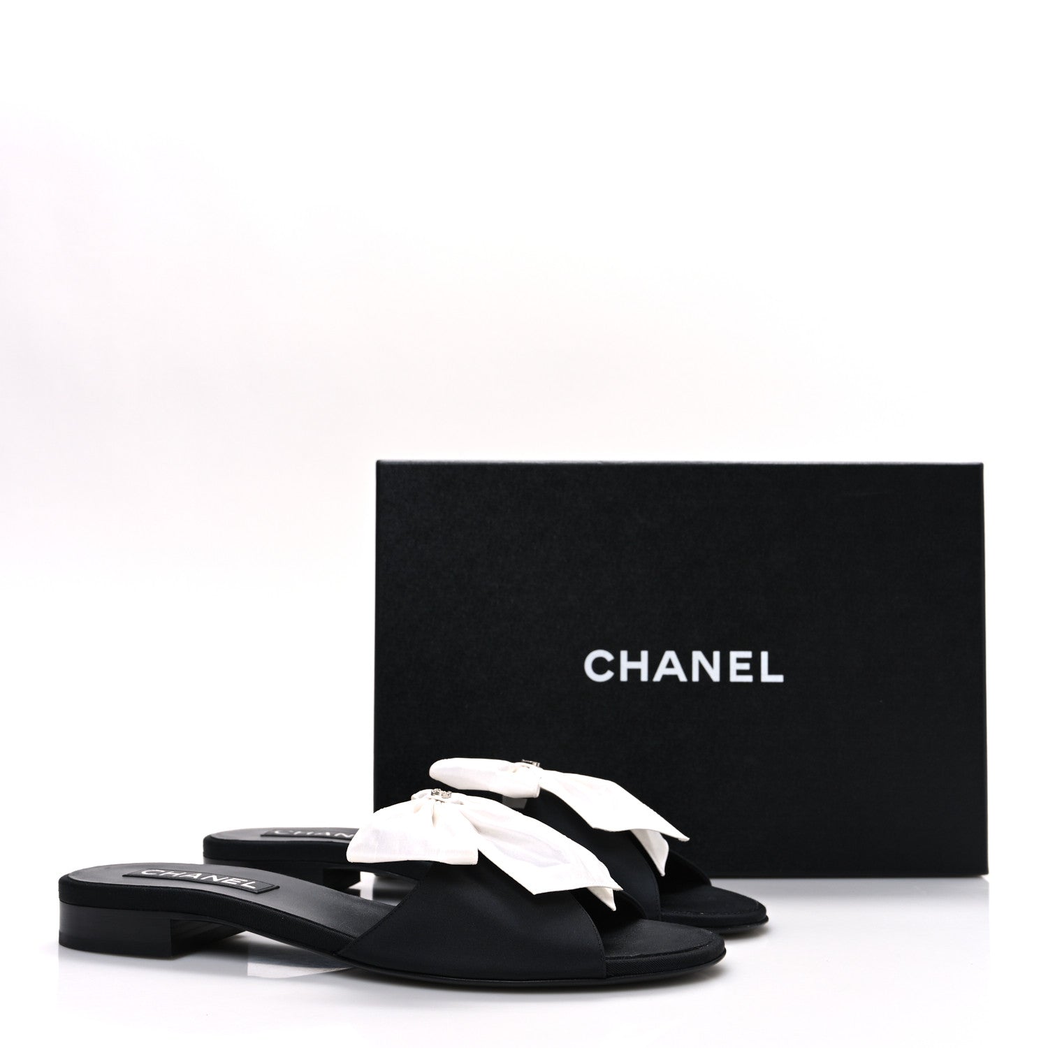 Chanel Silk Bow CC Mules 41 Black White 1793761 – FASHIONPHILE