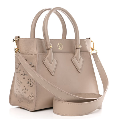 Louis Vuitton Mahina On My Side PM Galet 3 of 9