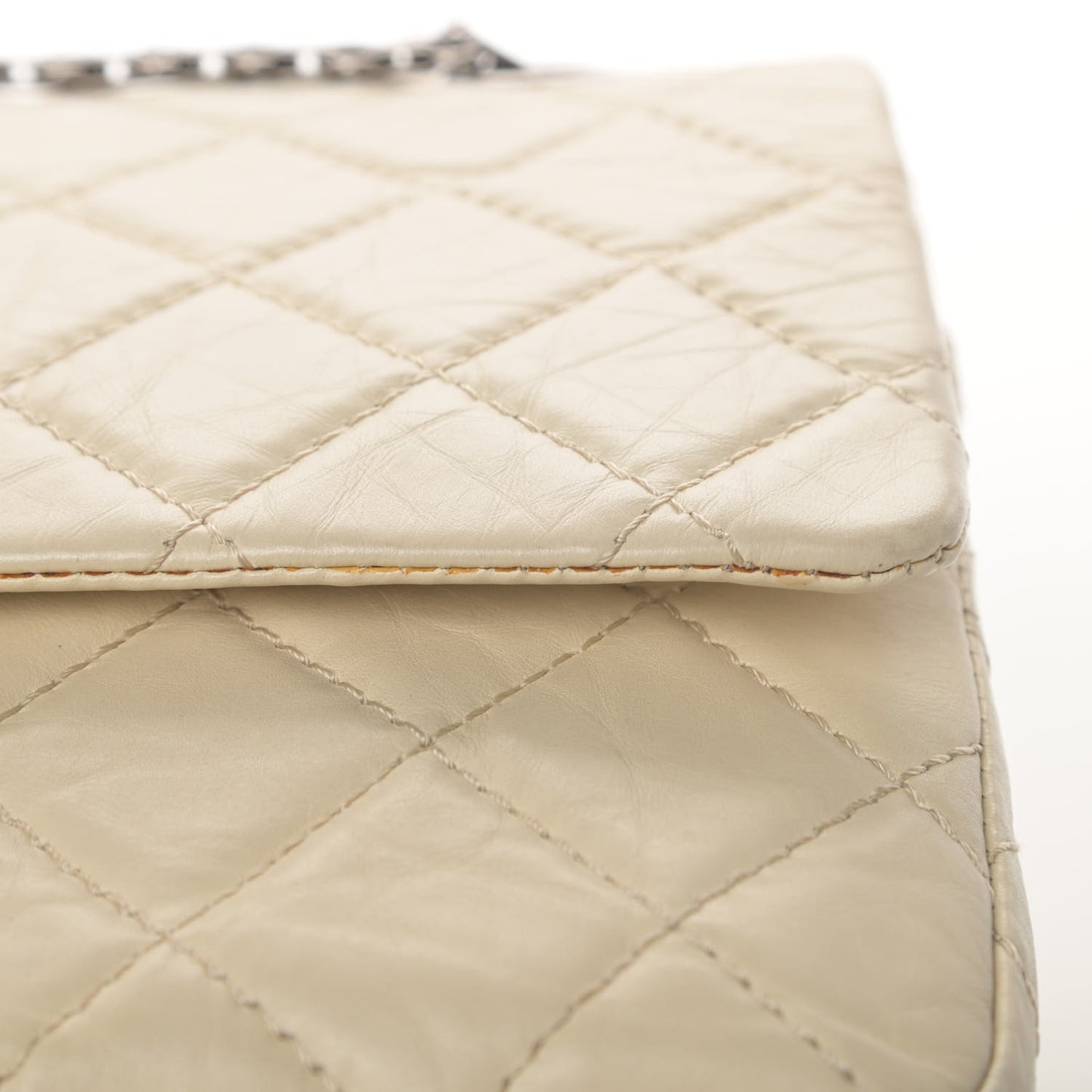 Aged Calfskin Quilted 2.55 Reissue 227 Flap Beige