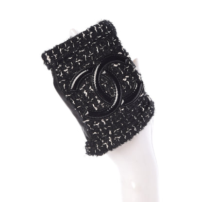Chanel Lambskin Fantasy Tweed Patent CC Fingerless Gloves 7 Black White 2 of 4