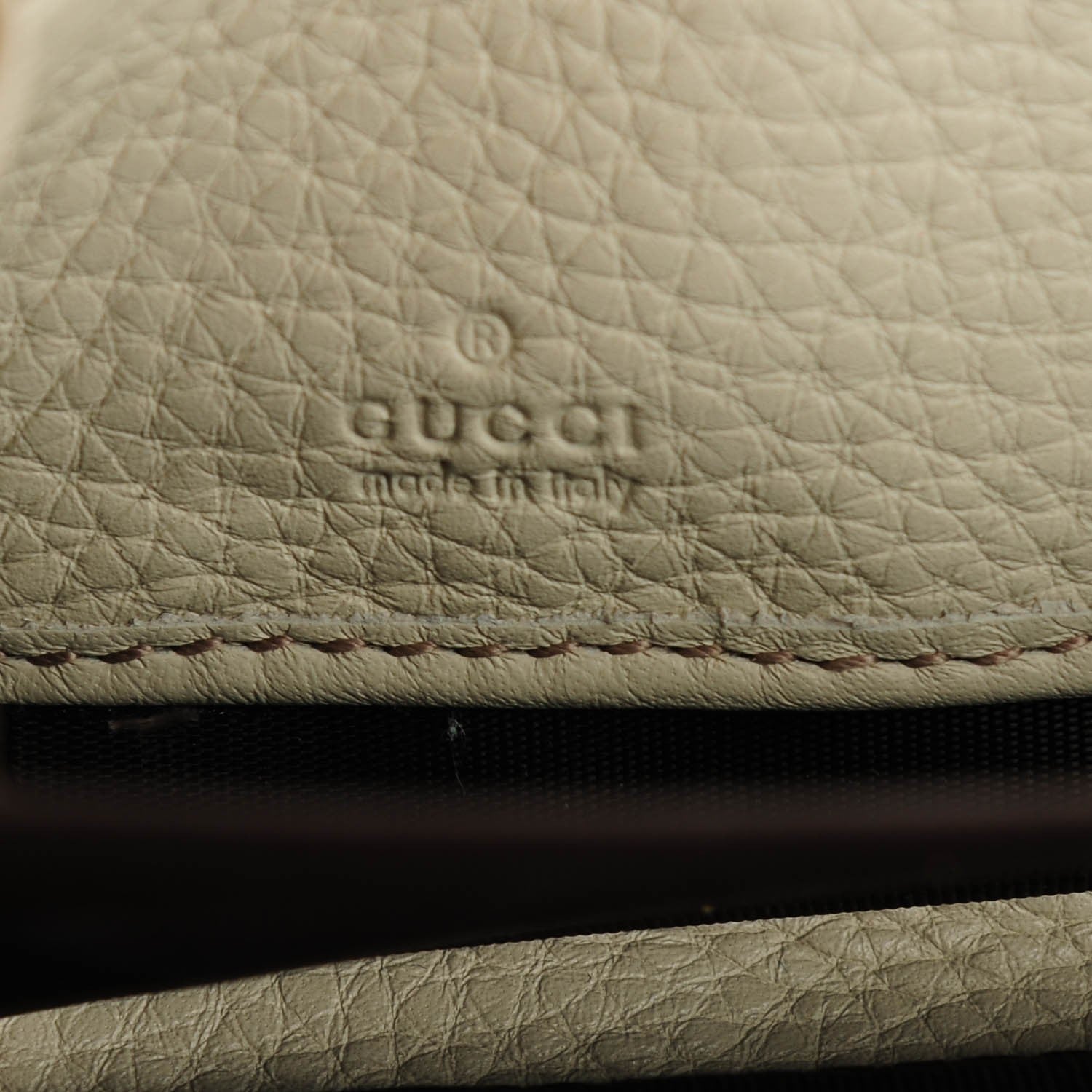 Gucci Pebbled Calfskin Soho Zip Around Wallet Off White 7 of 8