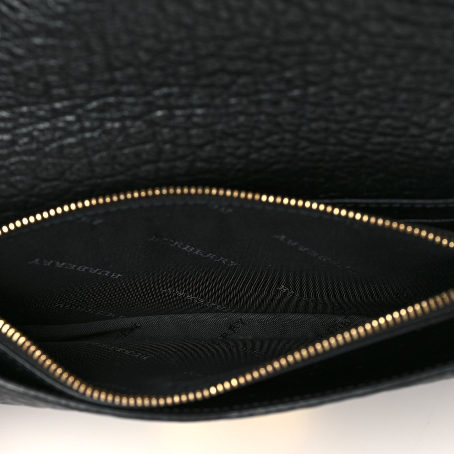Signature Grain Small Madison Chain Clutch Black
