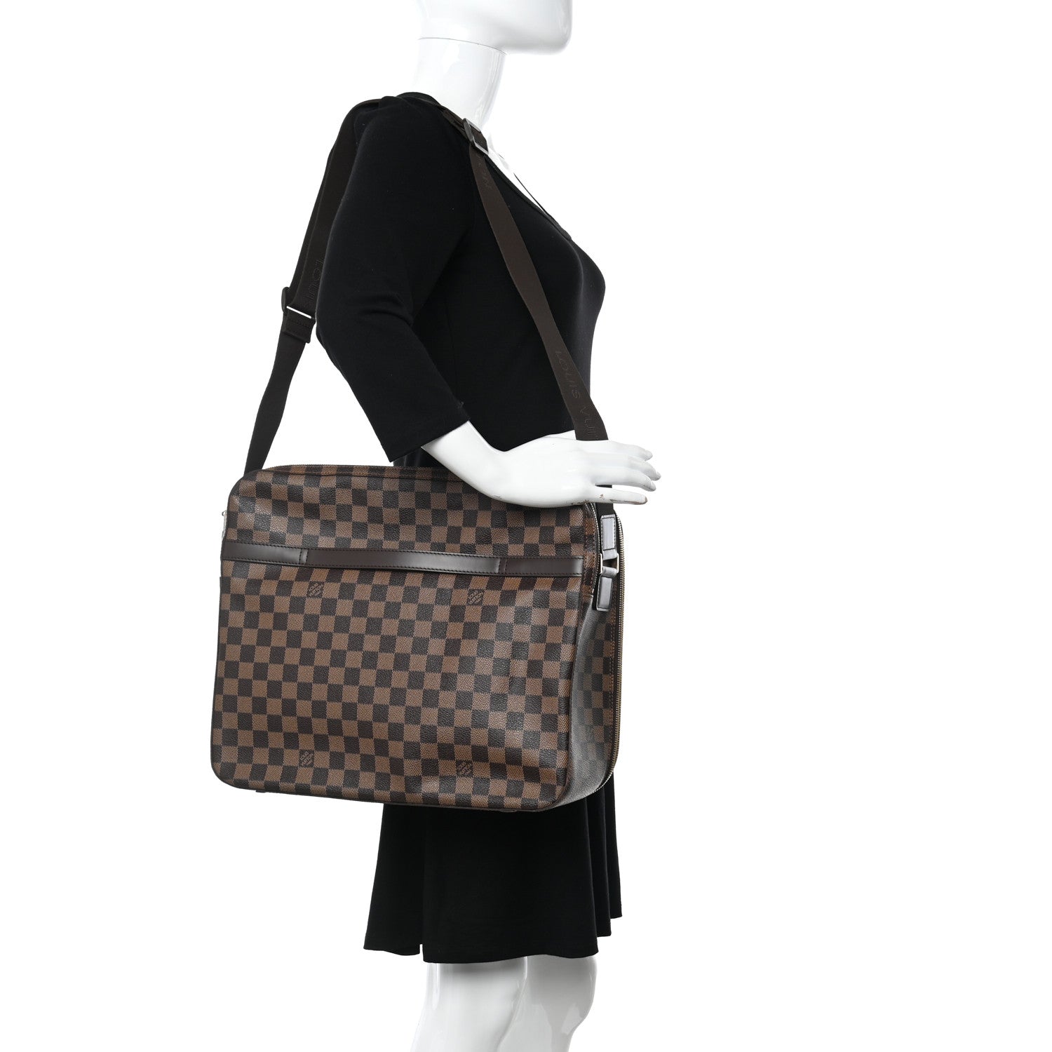 Louis Vuitton Damier Ebene Dorsoduro Messenger 2 of 10