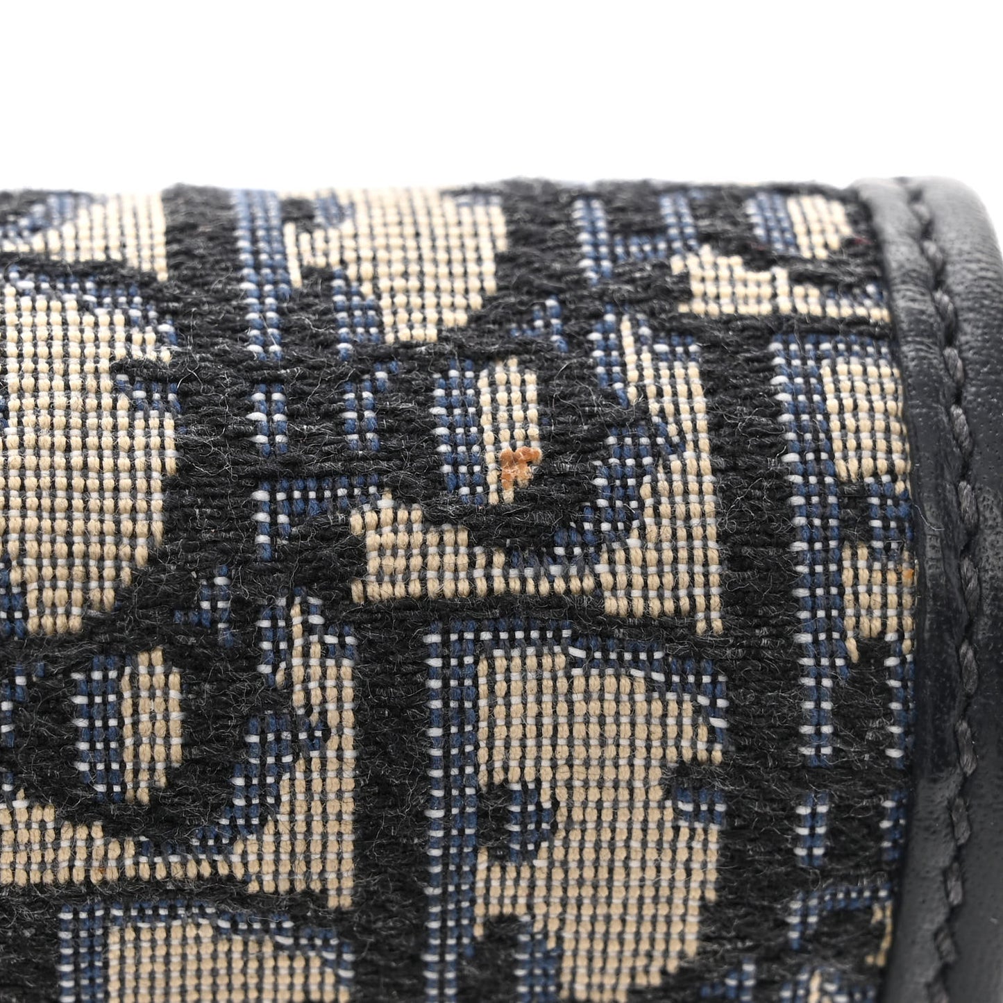 Oblique 30 Montaigne 2-In-1 Pouch Blue